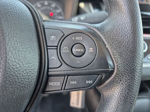 Certified 2025 Toyota Corolla LE FWD image 27