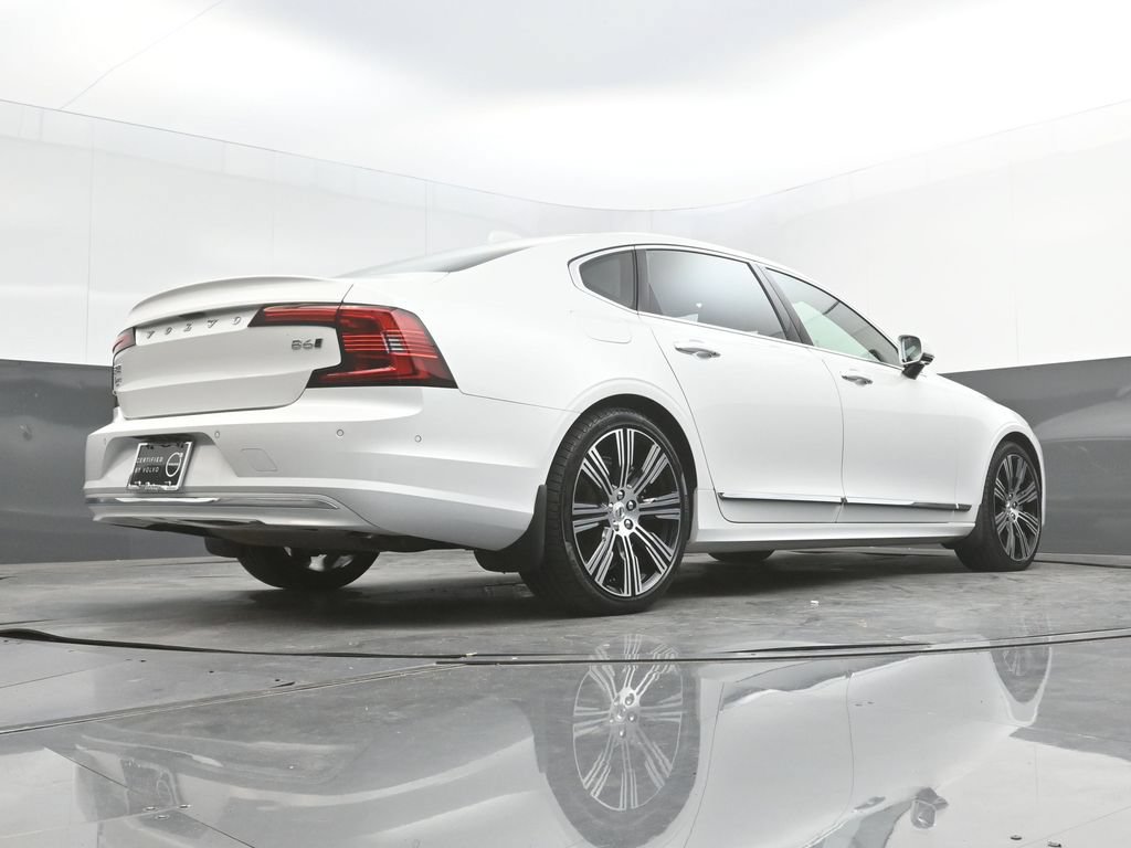 Certified 2022 Volvo S90 B6 Inscription w/ Advanced Package AWD/4WD image 33