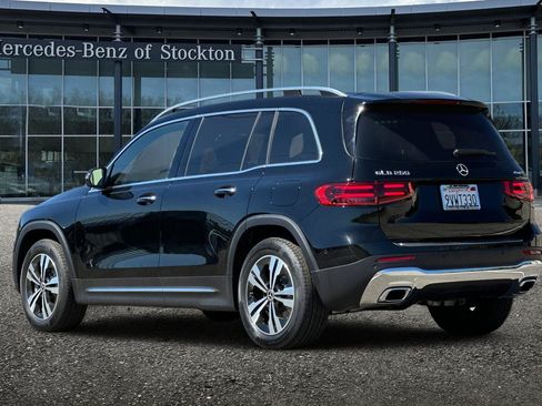New 2026 Mercedes-Benz GLB 250 4MATIC image 6