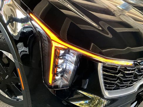 Used 2025 Kia Sorento EX w/ EX Panoramic Sunroof Package image 27