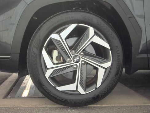 Used 2024 Hyundai Tucson SEL w/ Convenience Package FWD image 11