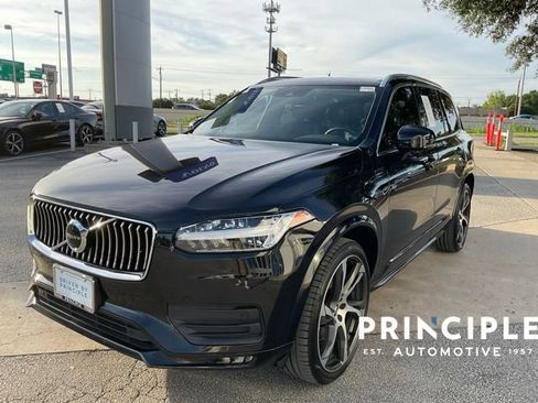 Used 2022 Volvo XC90 T5 Momentum FWD image 4