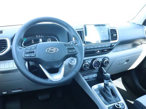 New 2026 Hyundai Venue SEL FWD image 9
