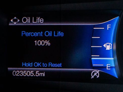 Used 2022 Ford Edge SEL image 19