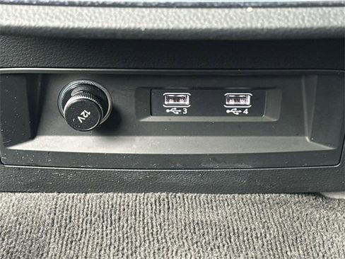 Used 2019 Audi Q8 Premium Plus w/ Premium Plus image 24