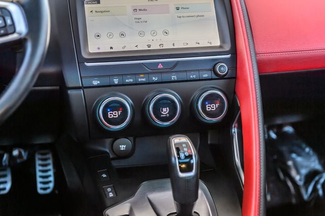 Used 2020 Jaguar E-PACE R-Dynamic HSE AWD/4WD image 30