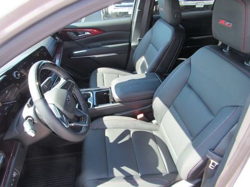 Used 2026 Chevrolet Traverse Z71 w/ Enhanced Driving Package AWD/4WD image 11