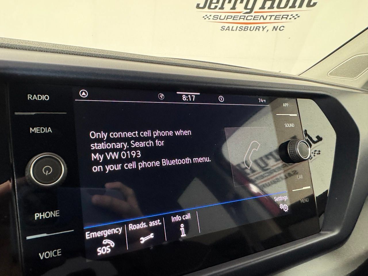 Used 2023 Volkswagen Taos SE w/ Panoramic Sunroof Package FWD image 22