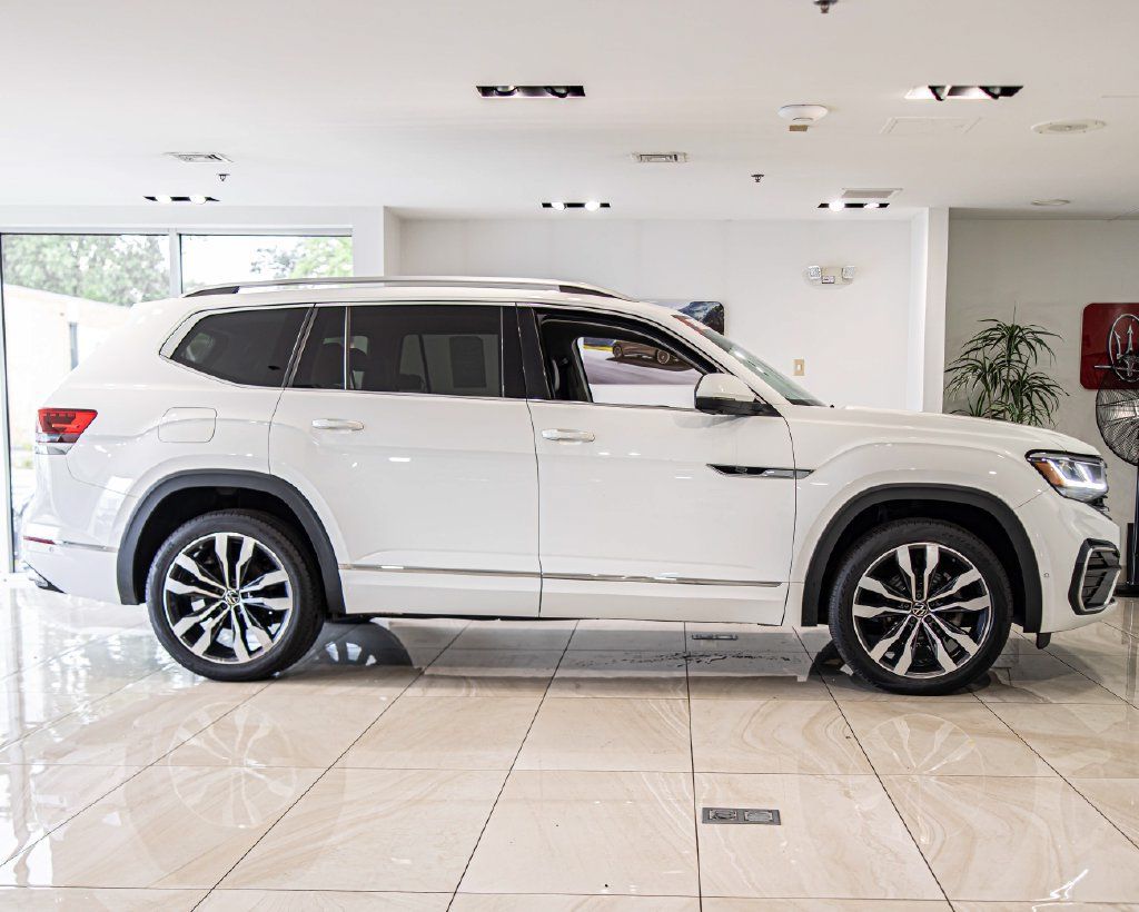 Used 2021 Volkswagen Atlas SEL Premium R-Line AWD/4WD image 9