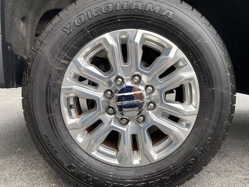 Used 2022 GMC Sierra 2500 Denali AWD/4WD image 44