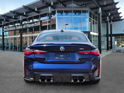 Used 2022 BMW M4 Coupe w/ M Carbon Exterior Package RWD image 4