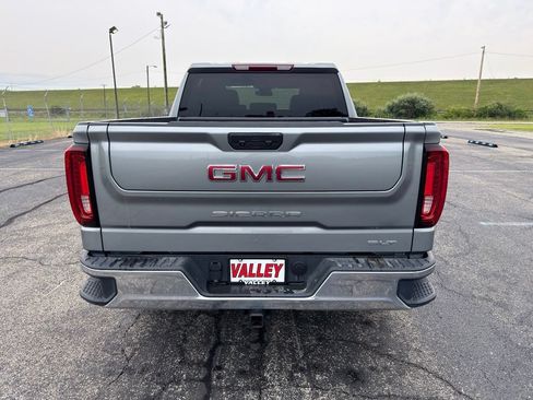 Used 2025 GMC Sierra 1500 SLT AWD/4WD image 8