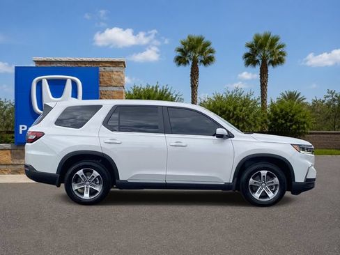 Certified 2025 Honda Pilot EX-L image 6