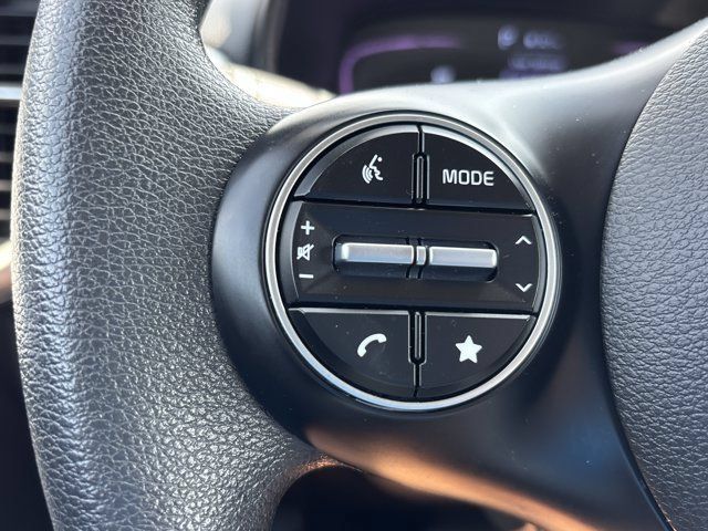 Used 2024 Kia Soul LX w/ Option Group 015 FWD image 22