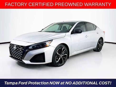 Used 2023 Nissan Altima 2.5 SR w/ SR Premium Package FWD image 1