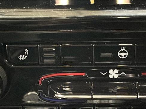 Used 2023 Jeep Grand Cherokee L Limited image 13