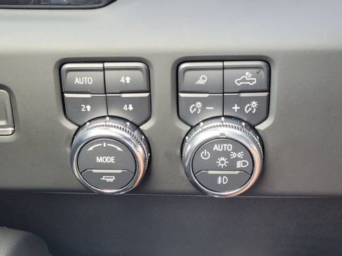 Used 2024 GMC Sierra 2500 AT4 w/ AT4 Premium Plus Package AWD/4WD image 20