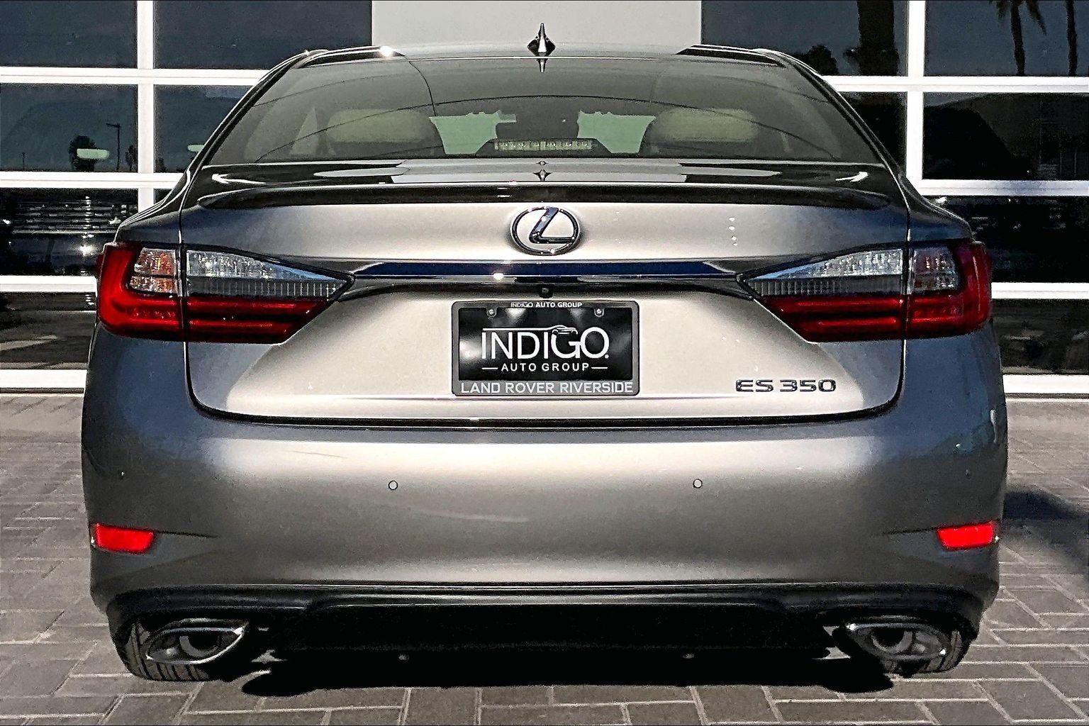 Used 2017 Lexus ES 350 w/ Premium Package FWD image 4