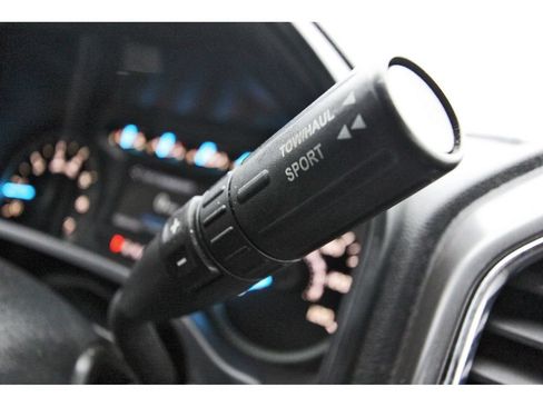 Used 2015 Ford F150 XLT w/ Equipment Group 301A Mid AWD/4WD image 18