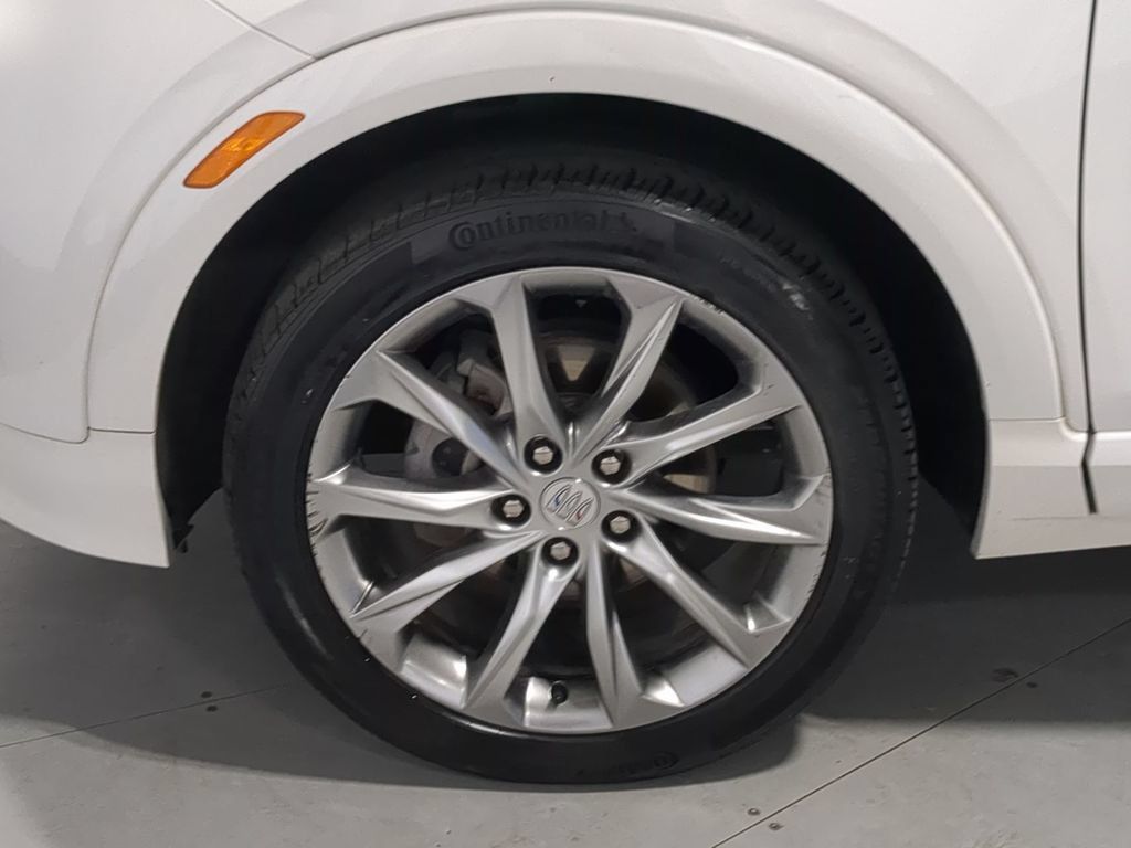 Used 2024 Buick Encore GX Avenir w/ Avenir Technology Package AWD/4WD image 17