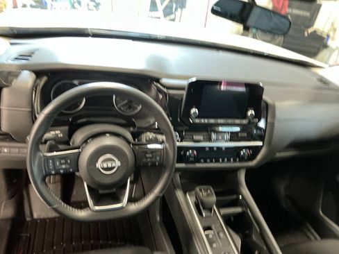 Certified 2023 Nissan Pathfinder SV AWD/4WD image 21