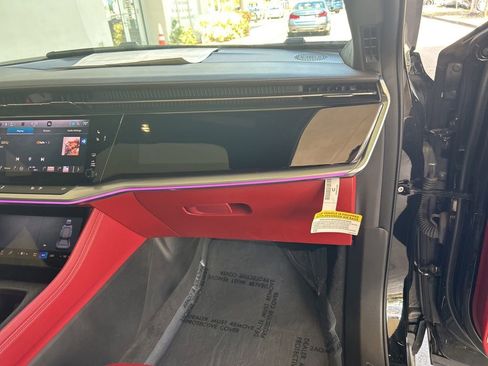 Used 2024 Jeep Wagoneer Launch Edition image 22