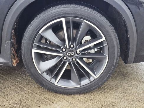 Certified 2024 INFINITI QX55 Essential image 17