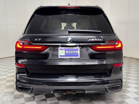 Used 2022 BMW X7 M50i image 7