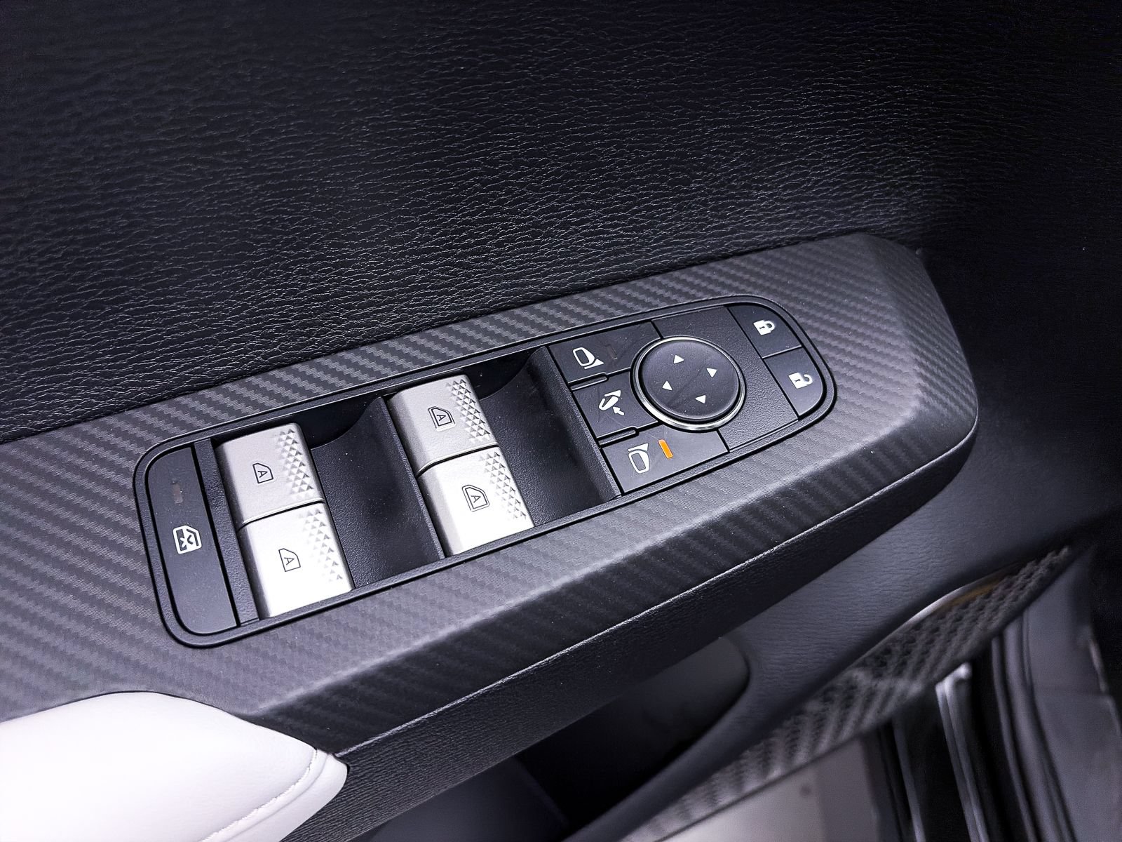 Used 2026 Mitsubishi Outlander SE AWD/4WD image 10