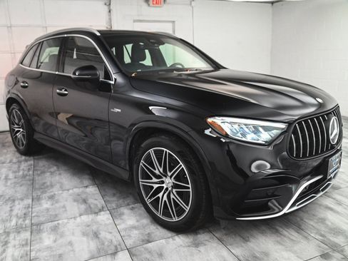 Used 2025 Mercedes-Benz GLC 43 AMG GLC 43 AMG image 3