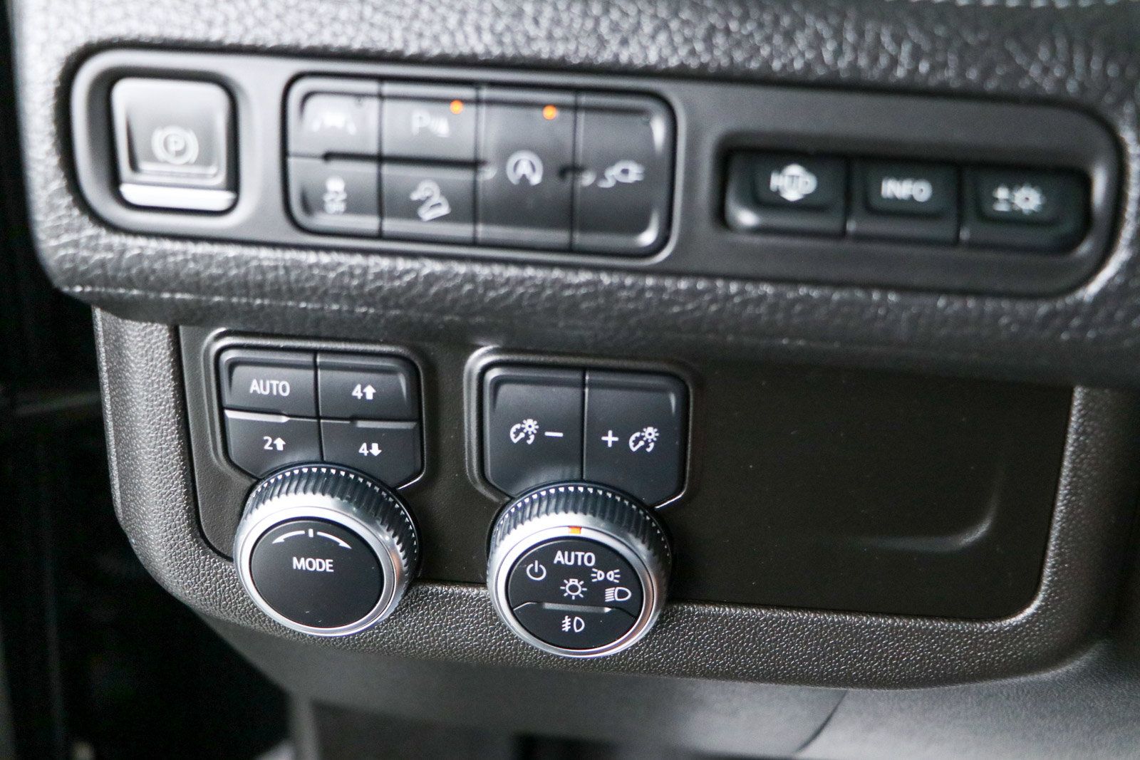 Used 2021 GMC Yukon Denali AWD/4WD image 23