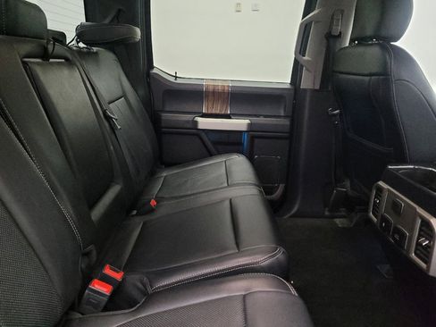 Used 2019 Ford F150 Lariat image 19