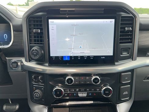 Used 2025 Ford F150 Lariat w/ Equipment Group 501A Mid AWD/4WD image 5