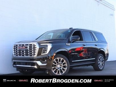 New 2026 GMC Yukon Denali w/ Sun & Power Step Package