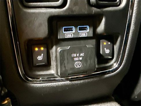 Used 2018 Jeep Grand Cherokee Limited w/ Trailer Tow Group IV image 28