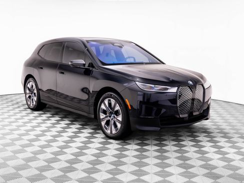 Used 2024 BMW iX xDrive50 w/ Convenience Package AWD/4WD image 8