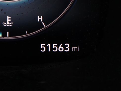 Used 2021 Hyundai Santa Fe Limited image 34