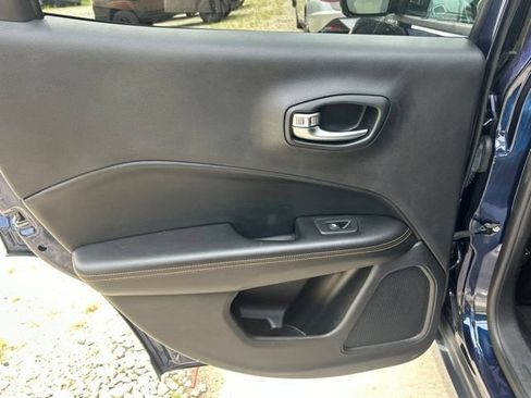 Used 2019 Jeep Compass Limited AWD/4WD image 12