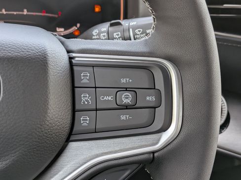 New 2026 Jeep Grand Wagoneer Limited AWD/4WD image 25