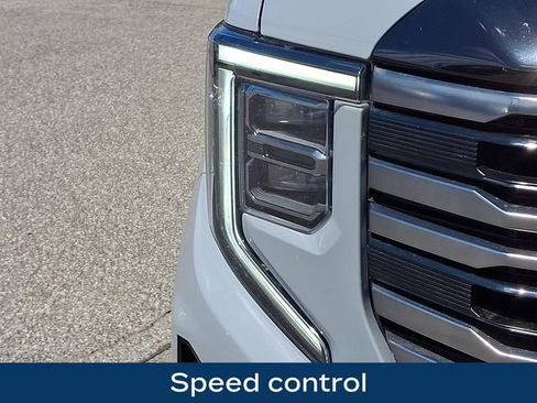 Used 2025 GMC Sierra 1500 AT4 w/ AT4 Premium Package AWD/4WD image 30