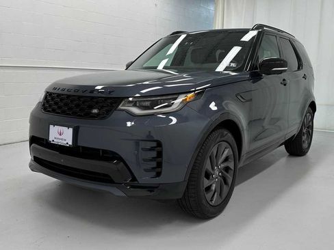 Used 2024 Land Rover Discovery Dynamic SE image 4