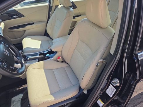 Used 2015 Honda Accord EX-L image 9