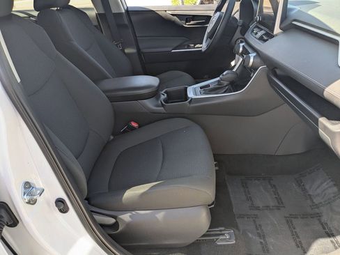 Used 2025 Toyota RAV4 LE image 30