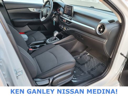 Used 2023 Kia Forte LXS w/ LXS Technology Package image 50