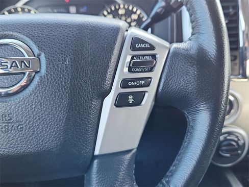 Used 2020 Nissan Titan SV w/ SV Convenience Package image 18