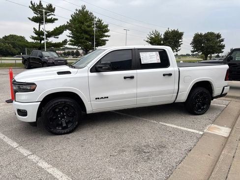 Used 2025 RAM 1500 Big Horn AWD/4WD image 15