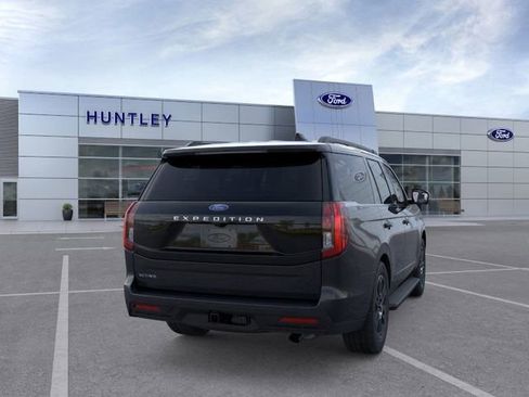 New 2025 Ford Expedition Active image 8