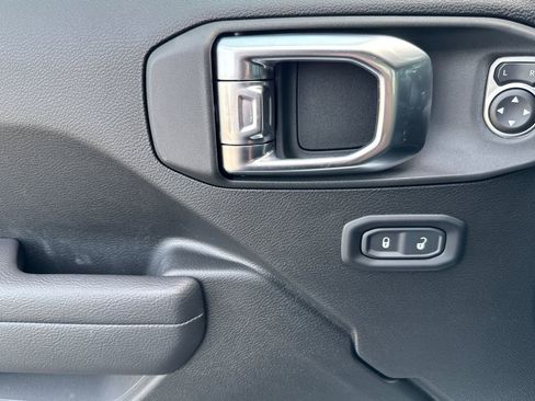 New 2025 Jeep Wrangler Willys image 9