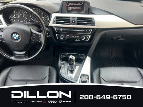Used 2016 BMW 320i xDrive Sedan AWD/4WD image 5