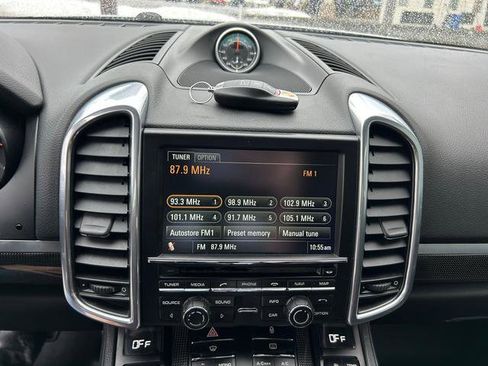 Used 2013 Porsche Cayenne GTS image 14